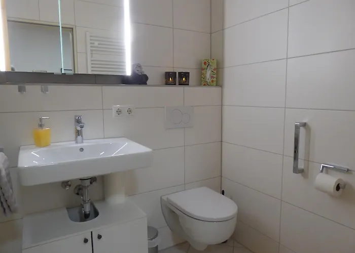 아파트 Am Kraeutergarten - Mit Pool, Sauna Und Garage
