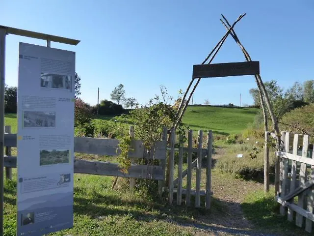 아파트 Am Kraeutergarten - Mit Pool, Sauna Und Garage
